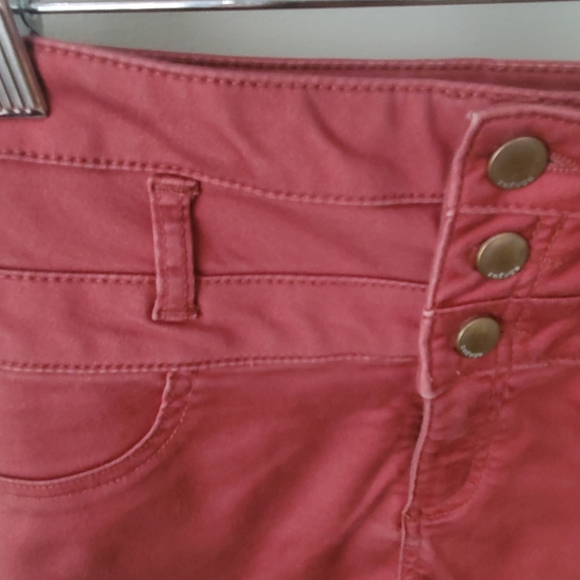 Refuge rust/red button front shorts - Picture 3 of 6